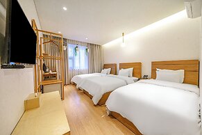 Chuncheon Hey Hotel