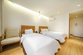 Chuncheon Hey Hotel