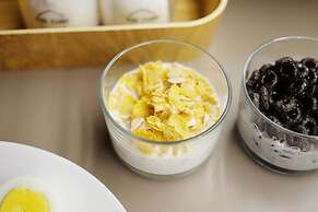 The Cube Hotel - Hostel