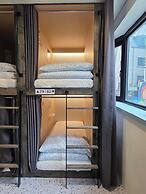 The Cube Hotel - Hostel