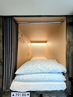 The Cube Hotel - Hostel