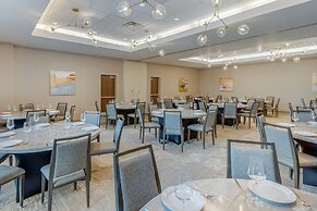 Cambria Hotel Charleston Riverview