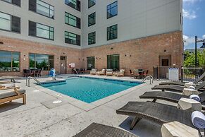 Cambria Hotel Charleston Riverview