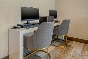 Cambria Hotel Charleston Riverview