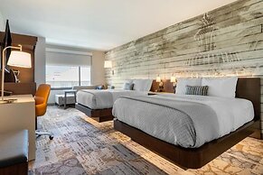 DoubleTree by Hilton Charleston Riverview