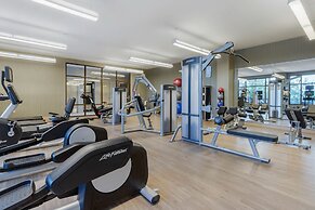 Cambria Hotel Charleston Riverview