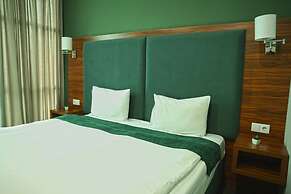 Green Tower Hotel