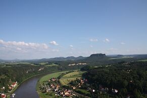 Hotel Indigo Dresden - Wettiner Platz by IHG