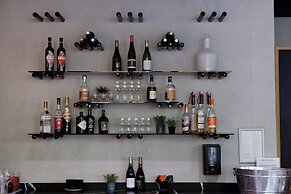 Hotel Indigo Berlin - East Side Gallery by IHG