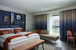 Hotel Indigo Berlin - East Side Gallery by IHG