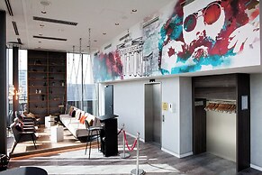 Hotel Indigo Berlin - East Side Gallery by IHG