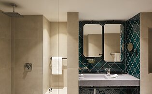 Hotel Indigo Berlin - East Side Gallery by IHG