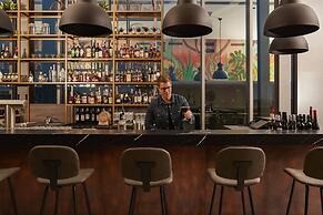 Hotel Indigo Berlin - East Side Gallery by IHG