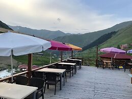 Yedigoller Hotel & Restaurant