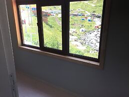 Yedigoller Hotel & Restaurant