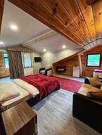 Yedigoller Hotel & Restaurant