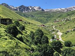 Yedigoller Hotel & Restaurant