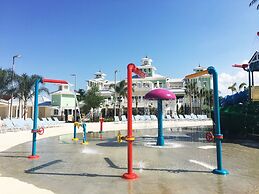 Encore Club #1 - 10 Bedroom Private Pool Villa in Reunion Golf Resort