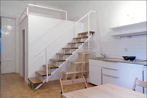 Incredible Ernesto I