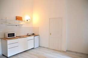 Incredible Ernesto IV