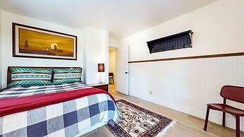 Bridges Townhome 5 Large, Remodeled Mountain View Townhome with Privat