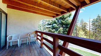 Bridges Townhome 5 Large, Remodeled Mountain View Townhome with Privat