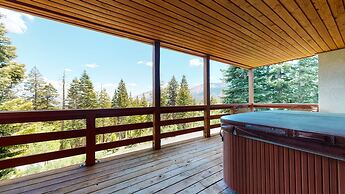 Bridges Townhome 5 Large, Remodeled Mountain View Townhome with Privat