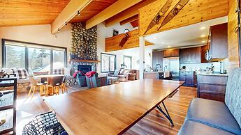 Bridges Townhome 5 Large, Remodeled Mountain View Townhome with Privat