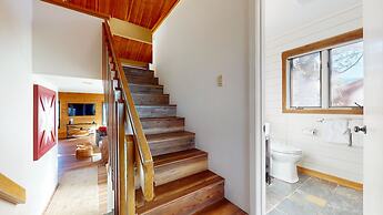 Bridges Townhome 5 Large, Remodeled Mountain View Townhome with Privat