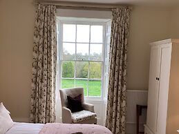 The Old Vicarage at Oakridge