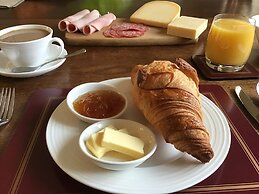 The Old Vicarage at Oakridge