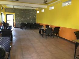 Royal Zayka Hotel & Restaurant