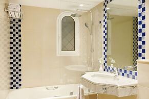 The Mirage Resort & SPA