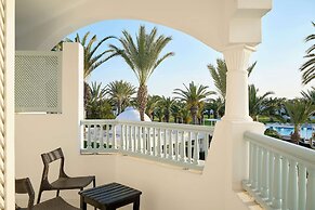 The Mirage Resort & SPA