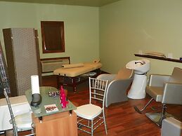 Dakota Prairie Lodge & Resort