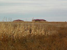 Dakota Prairie Lodge & Resort