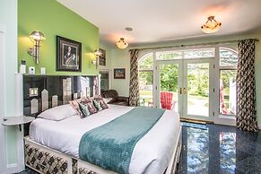 Adventure Suites