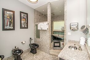 Adventure Suites