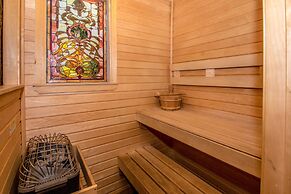 Adventure Suites