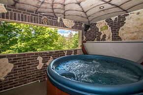 Adventure Suites