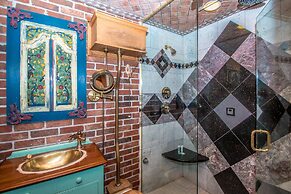 Adventure Suites