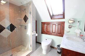 Adventure Suites