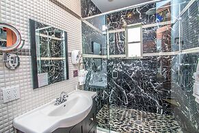 Adventure Suites