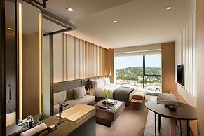 Joyze Hotel Xiamen, Curio Collection by Hilton