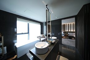 Joyze Hotel Xiamen, Curio Collection by Hilton