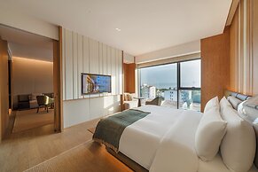 Joyze Hotel Xiamen, Curio Collection by Hilton