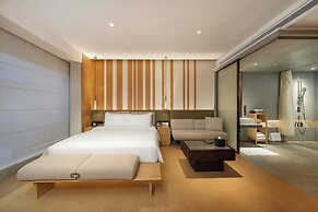 Joyze Hotel Xiamen, Curio Collection by Hilton