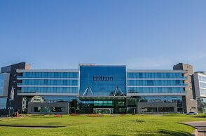 Hilton Pilar