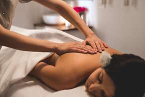 Lear Sense - Experience Luxury Hotel