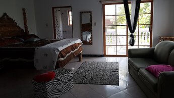 Jamaica Villa Sweetsap